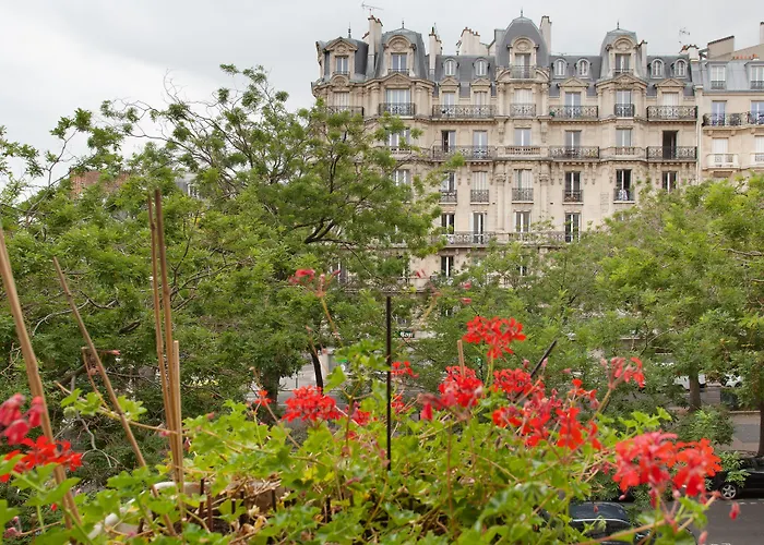 Hôtel LUX PICPUS Paris